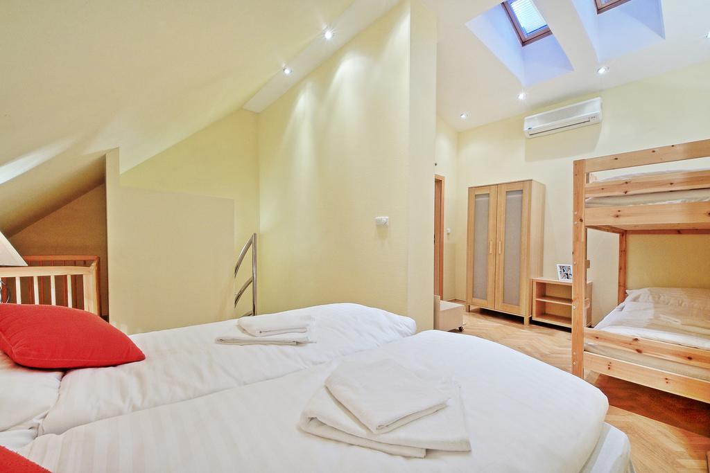B.o.b. Apartment Prag